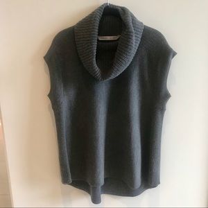 Athleta grey knit sleeveless sweater